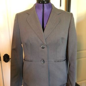 2 piece Gray Suit 6P